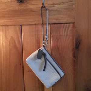 NWOT Leather Coach wristlet